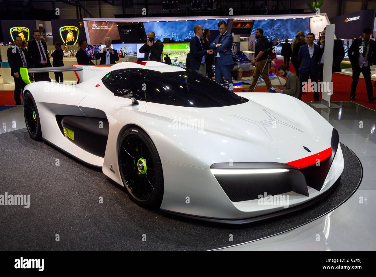 La super voiture de course Pininfarina H2 Speed concept présentée au salon international de l'automobile de Genève. Suisse - 1 mars 2016. Banque D'Images