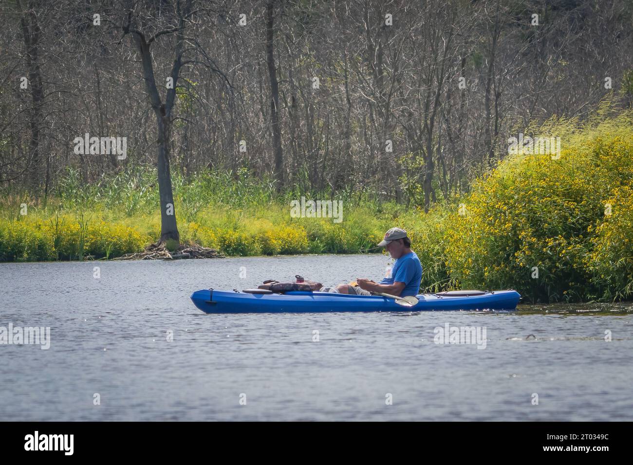 Une des choses que j'aime faire pour les loisirs de plein air dans le comté de Door est le kayak dans les nombreux ruisseaux et lacs intérieurs là-bas, ainsi que le lac Michigan. Banque D'Images