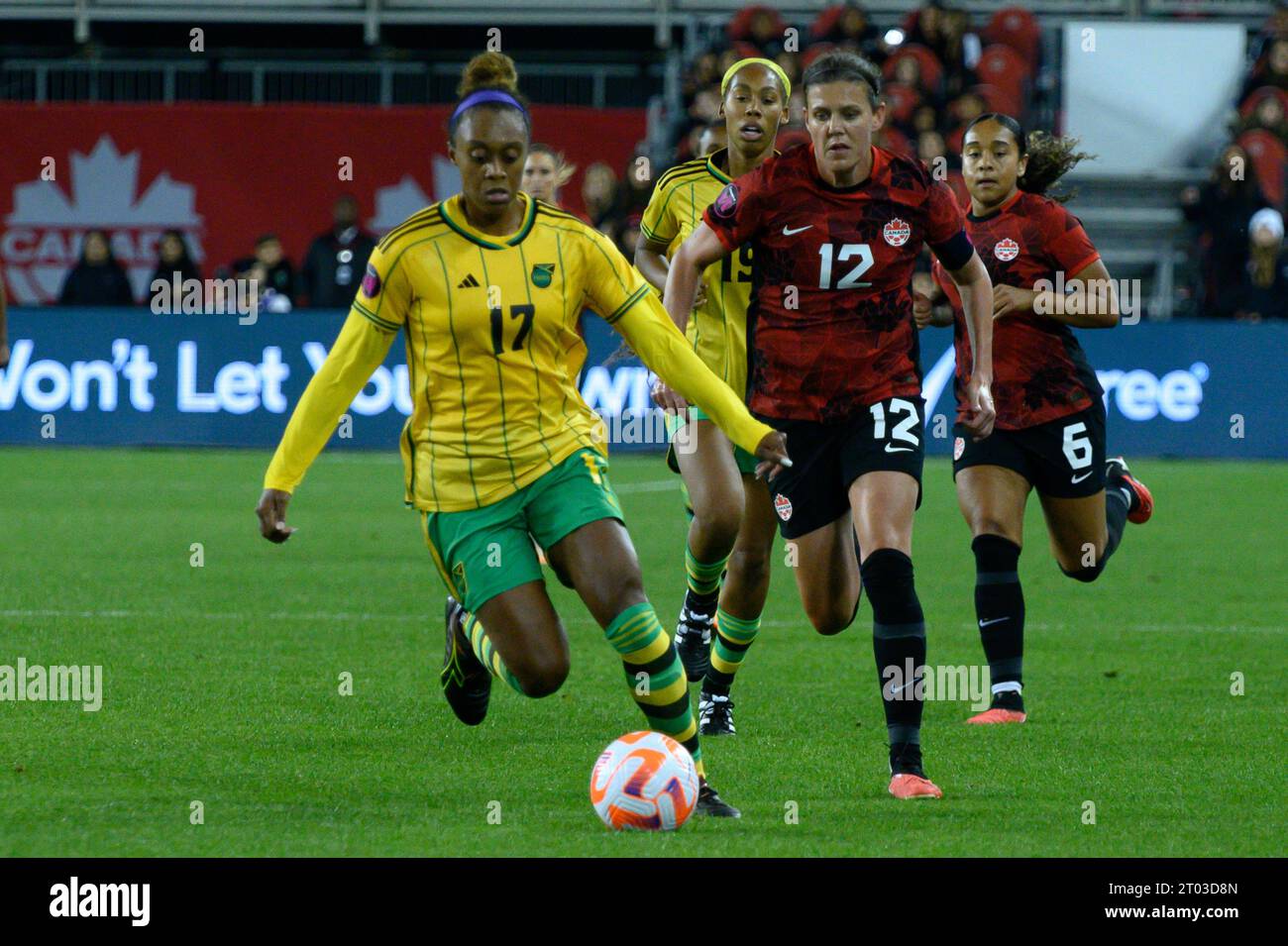 Toronto, ON, Canada - 26 septembre 2023 : Allyson Swaby #17 de l'équipe nationale de football de la Jamaïque lors du match olympique de play-in de la CONCACAF W 2023 BE Banque D'Images