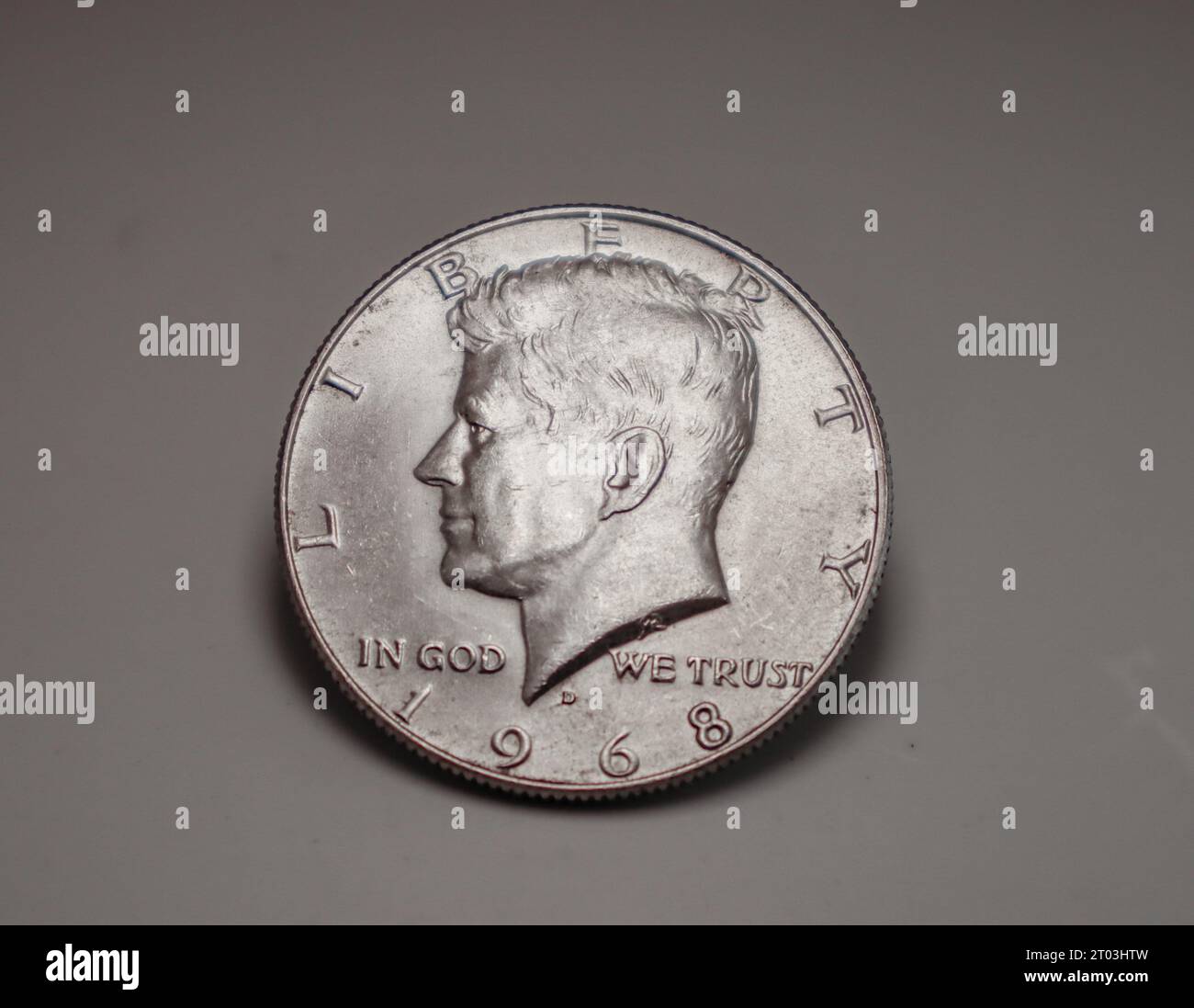 Half dollar Banque de photographies et d’images à haute résolution - Alamy