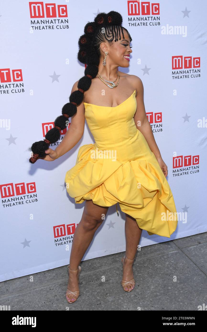 New York, États-Unis. 03 octobre 2023. Kalyne Coleman assiste à la soirée d'ouverture de "Jaja's African Hair Braiding" à Broadway au Samuel J. Friedman Theatre à New York, NY, le 3 octobre 2023. (Photo par Efren Landaos/Sipa USA) crédit : SIPA USA/Alamy Live News Banque D'Images