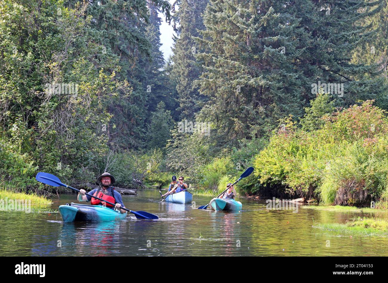 Pagayer sur la rivière des rêves dorés, Whistler Banque D'Images