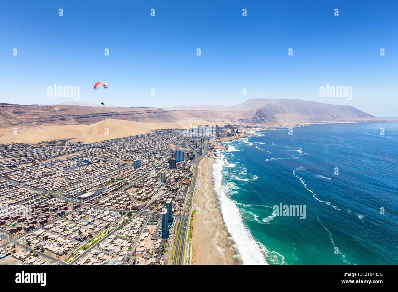 Parachute à Iquique, Chili, Amérique du Sud Banque D'Images