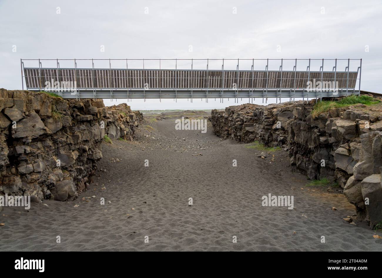 Le pont entre les continents en Islande Banque D'Images