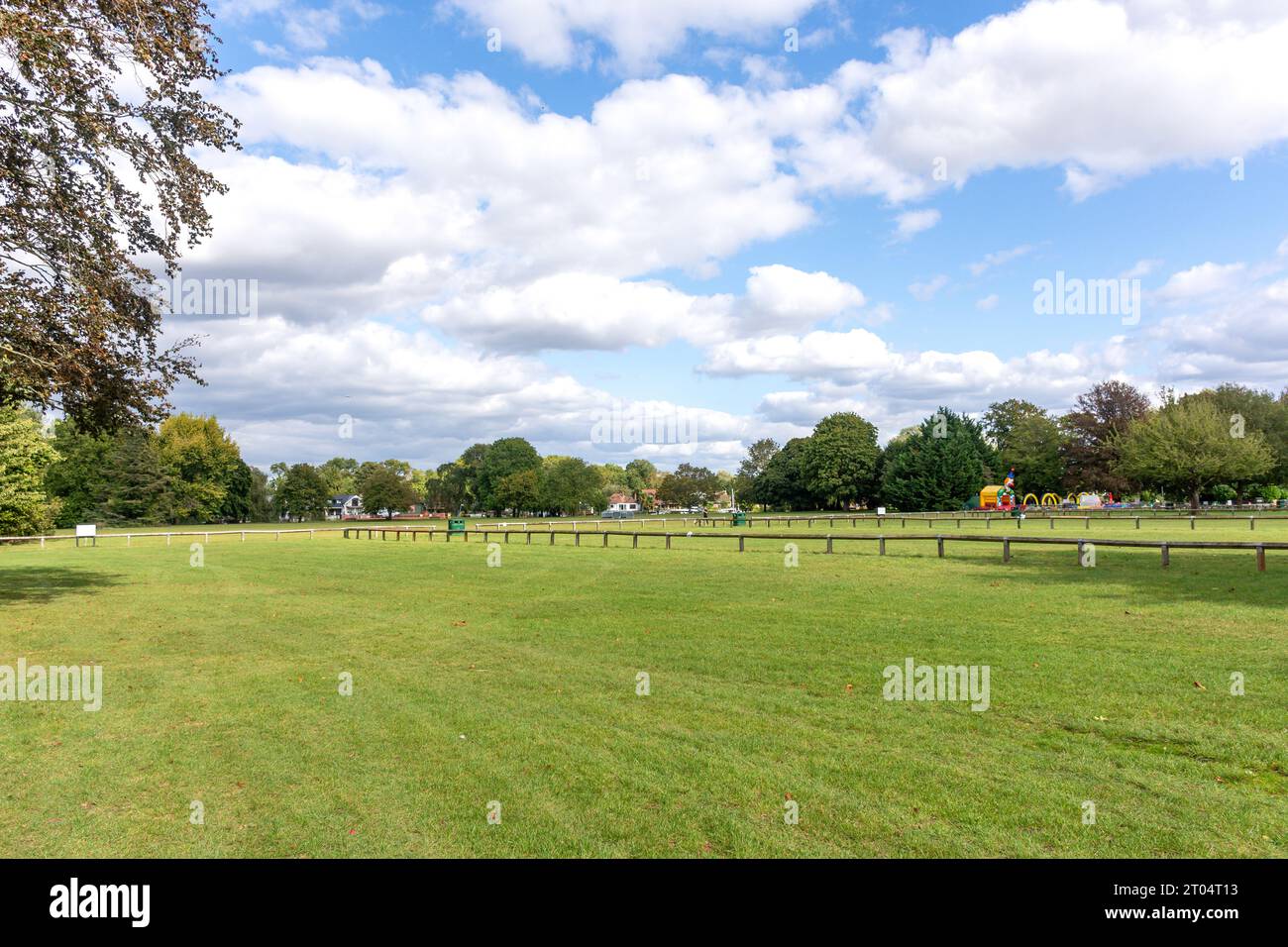 Runnymede Pleasure Ground, Runnymede, Surrey, Angleterre, Royaume-Uni Banque D'Images