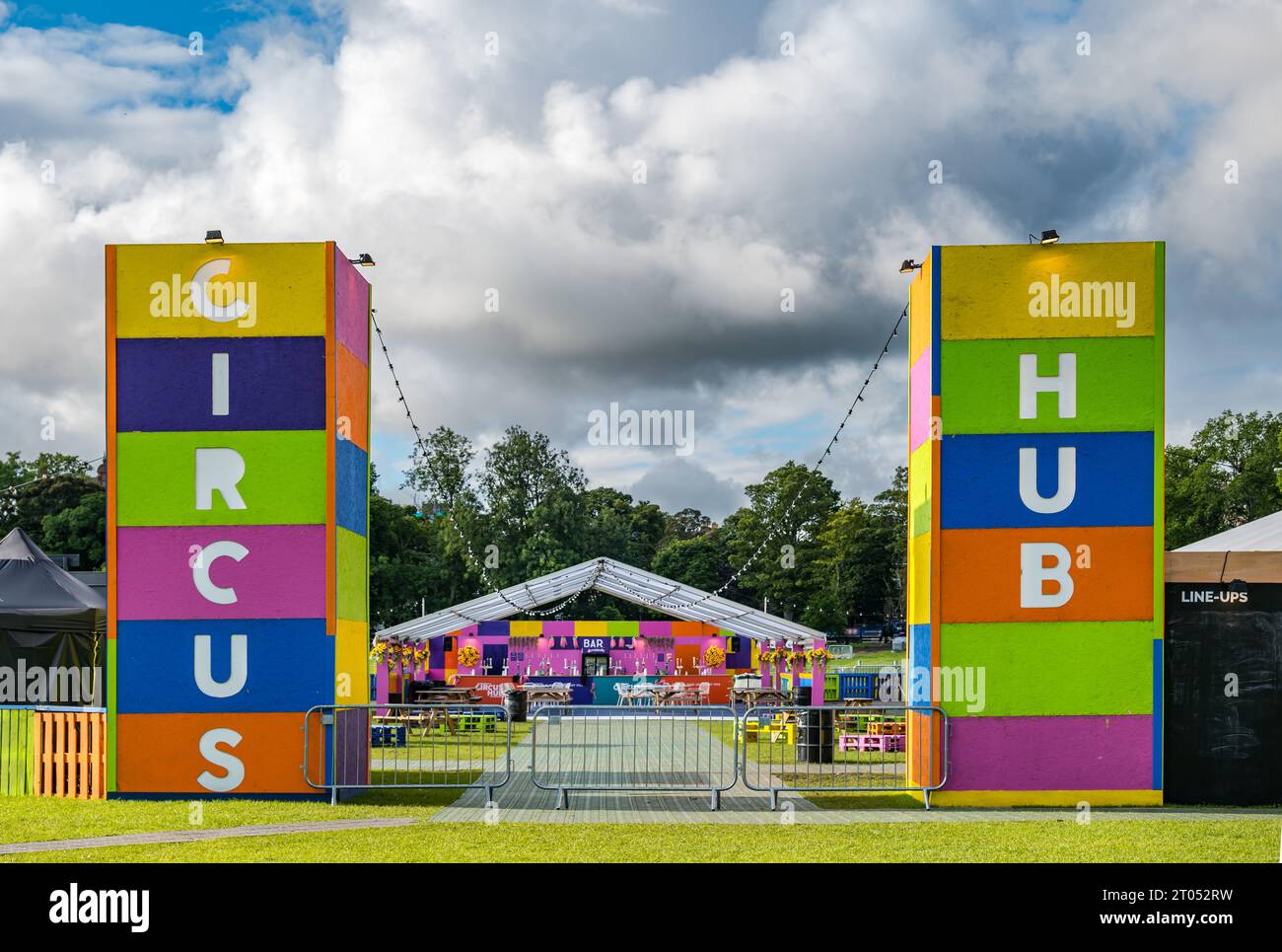 Circus Hub sur l'entrée de Meadows pendant le Festival d'Édimbourg Fringe, Écosse, Royaume-Uni Banque D'Images