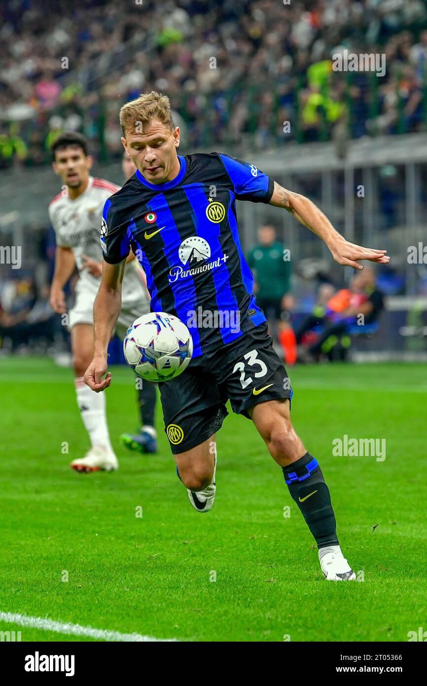 Milan, Italie. 03e, octobre 2023. Nicolo Barella (23) de l'Inter vu lors du match de l'UEFA Champions League entre l'Inter et Benfica à Giuseppe Meazza à Milan. (Crédit photo : Gonzales photo - Tommaso Fimiano). Banque D'Images