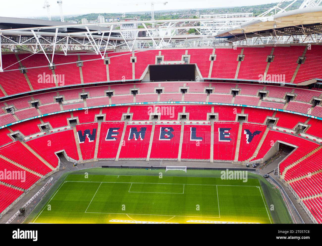 Photo de dossier datée du 23-05-2017 d’une vue aérienne du stade de Wembley, Londres. Le stade national d’Angleterre devrait accueillir la finale, ayant également été le lieu de la finale de l’Euro 96 et de l’affrontement décisif Angleterre contre Italie à l’Euro 2020. Date de publication : mercredi 4 octobre 2023. Banque D'Images