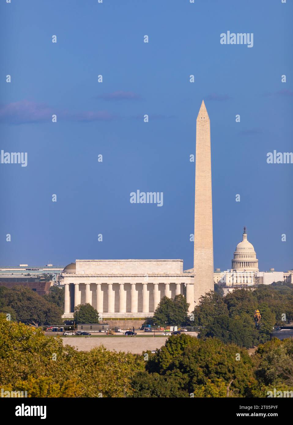 WASHINGTON, DC, USA - le Lincoln Memorial, le Washington Monument, le Capitole (L-R). Banque D'Images