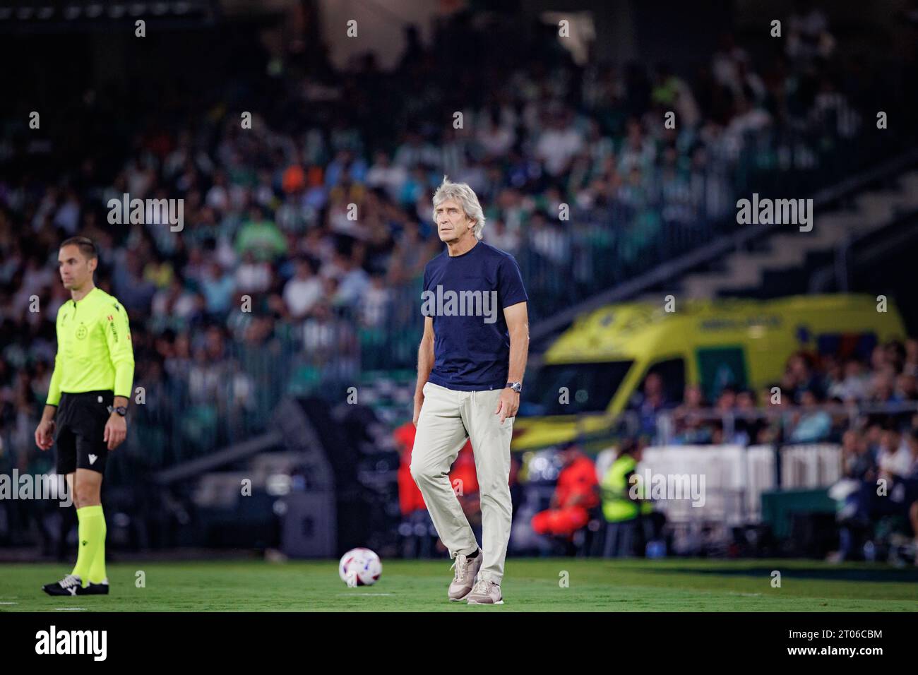 Manuel Pellegrini lors du match de Liga 23/24 entre le Real Betis et Valencia CF à l'Estadio Benito Villamarin, Séville. (Maciej Rogowski) Banque D'Images