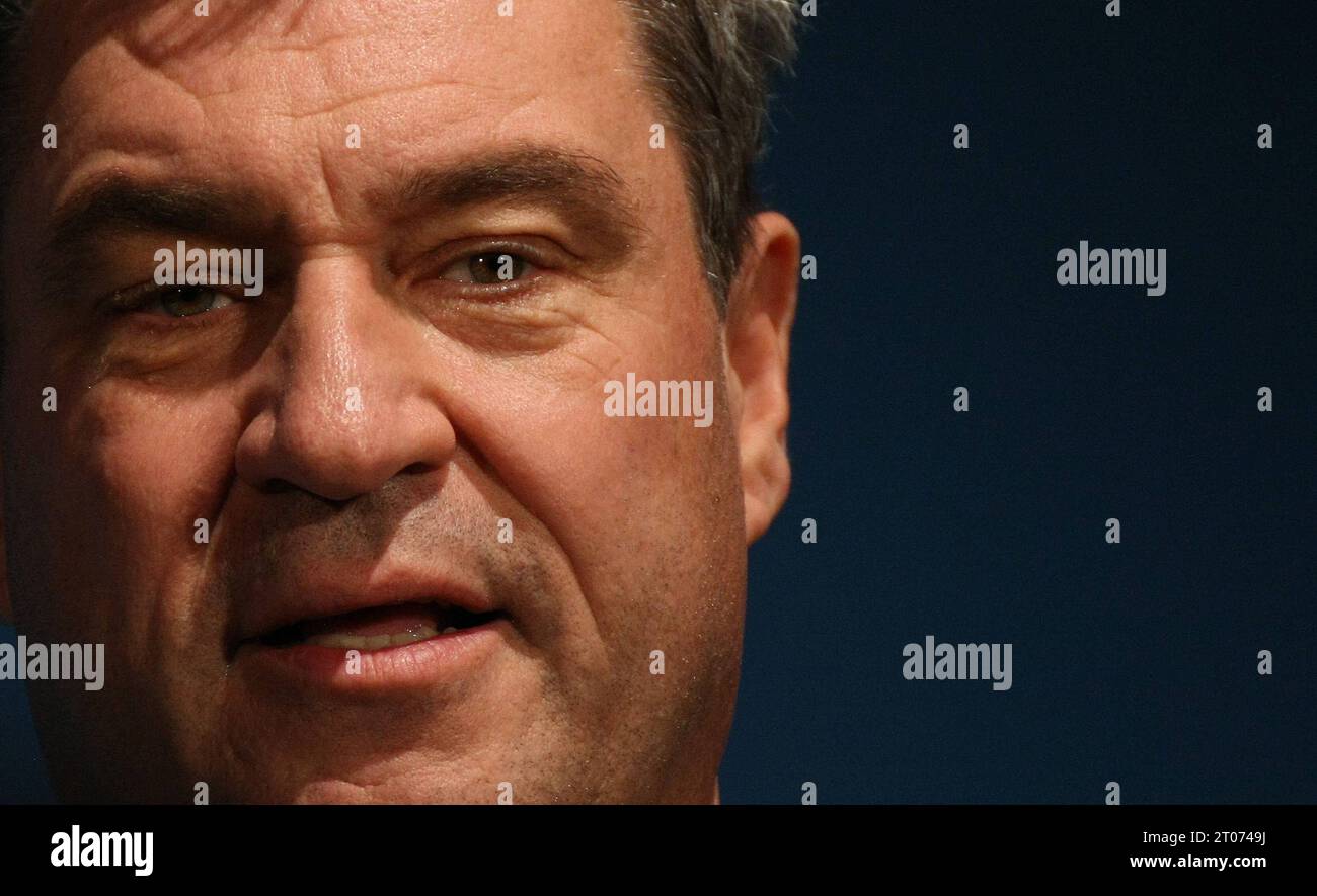 Landtagswahl 2023. Markus Söder Ministerpräsident des Freistaates Bayern und Innenminister Joachim Herrmann unterstützen Friedrich Merz Parteivorsitzender der CDU in Nürnberg, Bayern, Deutschland . Oktober 04, 2023. Crédit : Imago/Alamy Live News Banque D'Images
