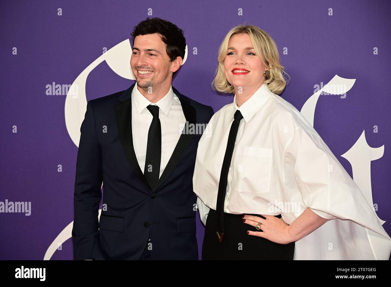 Royal Festival Hall, Londres, Royaume-Uni. 2 octobre 2023. BFI 2023 : Josey McNamara et Emerald Fennell assistent au gala Saltburn - Opening Night, Londres, Royaume-Uni. Crédit : Voir Li/Picture Capital/Alamy Live News Banque D'Images