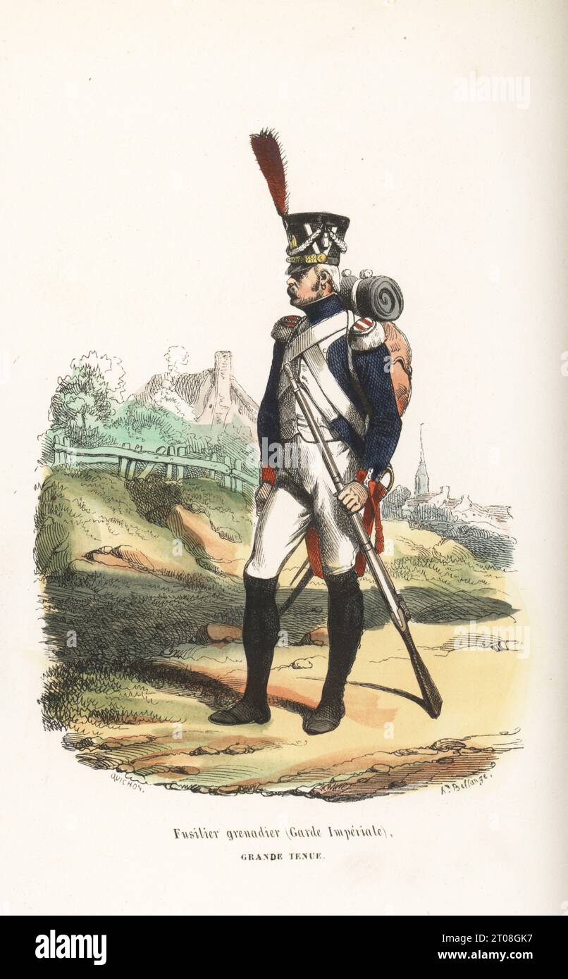 Uniforme d'un gardien impérial français, fantassin de ligne. En shako plumé, manteau bleu, épaulettes rayées, pantalon blanc, guêtres noires, armé de mousquet. Fusilier grenadier (Garde Imperiale), Grande tenue. Gravure sur bois colorée à la main par Quichon d’après une illustration d’Hippolyte Bellangé de P.M. Laurent de l’Ardèche, Histoire de Napoléon, Paris, 1840. Banque D'Images