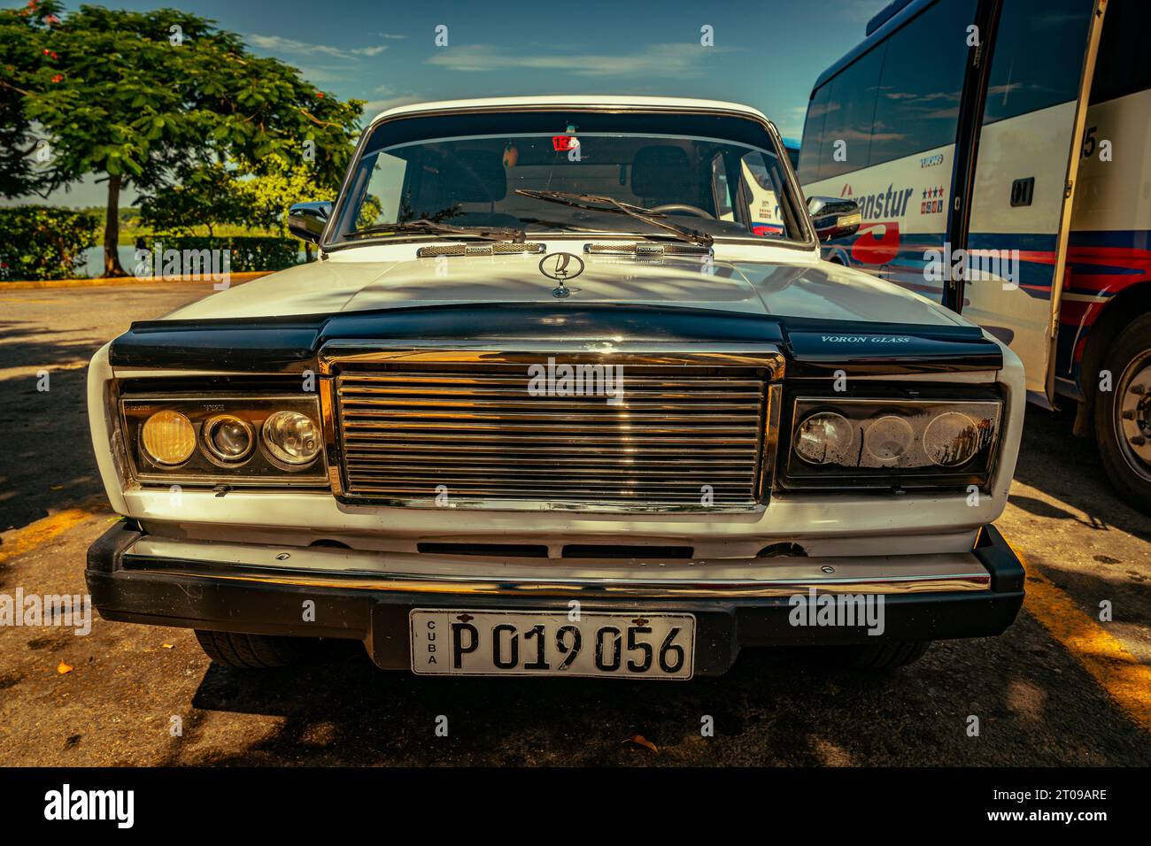 Giron, Cuba - ancienne voiture soviétique Lada Zhiguli VAZ-2105 Banque D'Images