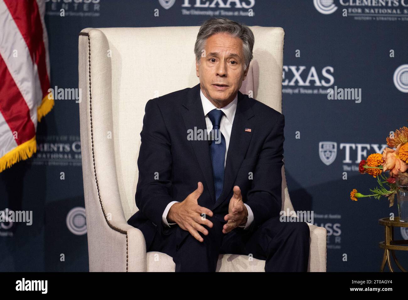 Austin Texas États-Unis, octobre 4 2023 : le secrétaire d'État américain ANTONY BLINKEN dirige une discussion sur la politique étrangère à l'auditorium Hogg de l'Université du Texas. ©Bob Daemmrich Banque D'Images