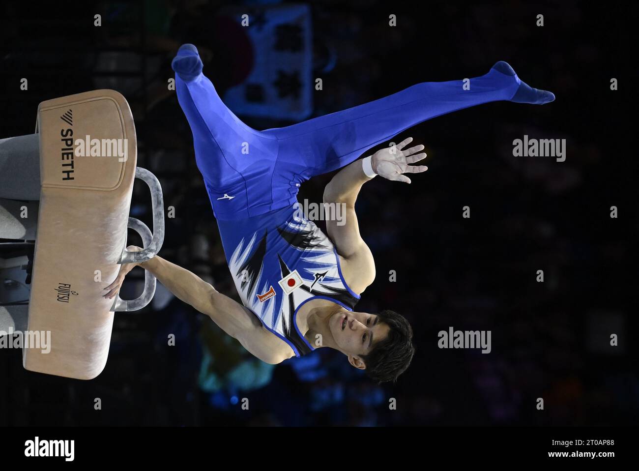 Anvers, Belgique. 05 octobre 2023. Daiki Hashimoto japonais photographié en action lors de la finale individuelle masculine aux Championnats du monde de gymnastique artistique, à Anvers, . Les mondiaux ont lieu à Anvers du 30 septembre au 08 octobre. BELGA PHOTO DIRK WAEM crédit : Belga News Agency/Alamy Live News Banque D'Images