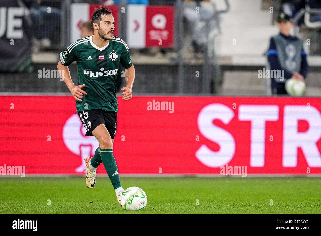 Alkmaar, pays-Bas. 05 octobre 2023. ALKMAAR, PAYS-BAS - 5 OCTOBRE : Yuri Ribeiro de Legia Warszawa lors du match de groupe de l'UEFA Europa Conference League entre AZ et Legia Warszawa au stade AFAS le 5 octobre 2023 à Alkmaar, pays-Bas. (Photo de Patrick Goosen/Orange Pictures) crédit : Orange pics BV/Alamy Live News Banque D'Images