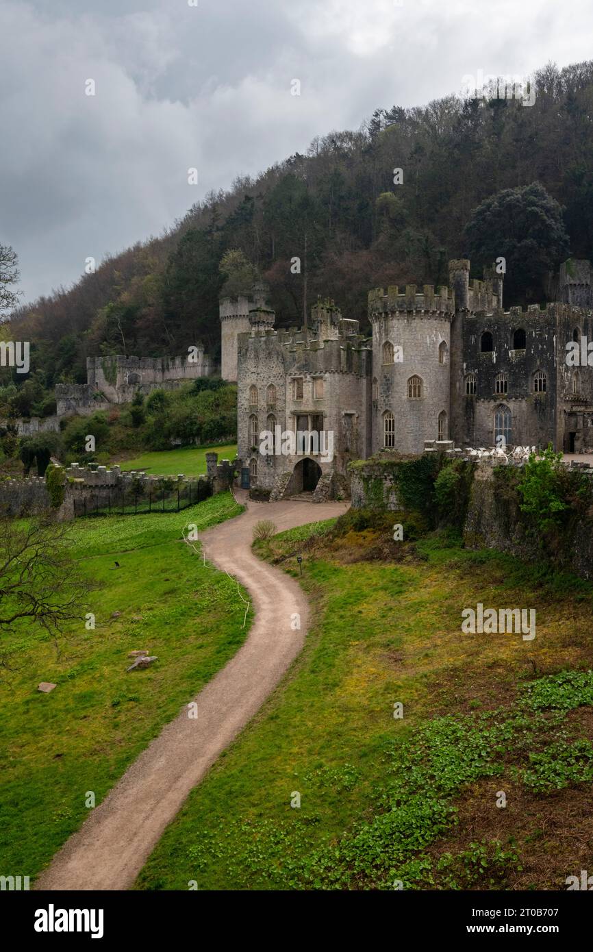 Château de Gwrych, Abergele, pays de Galles du Nord. Une maison de campagne du 19e siècle en cours de restauration et ouverte au public. Banque D'Images