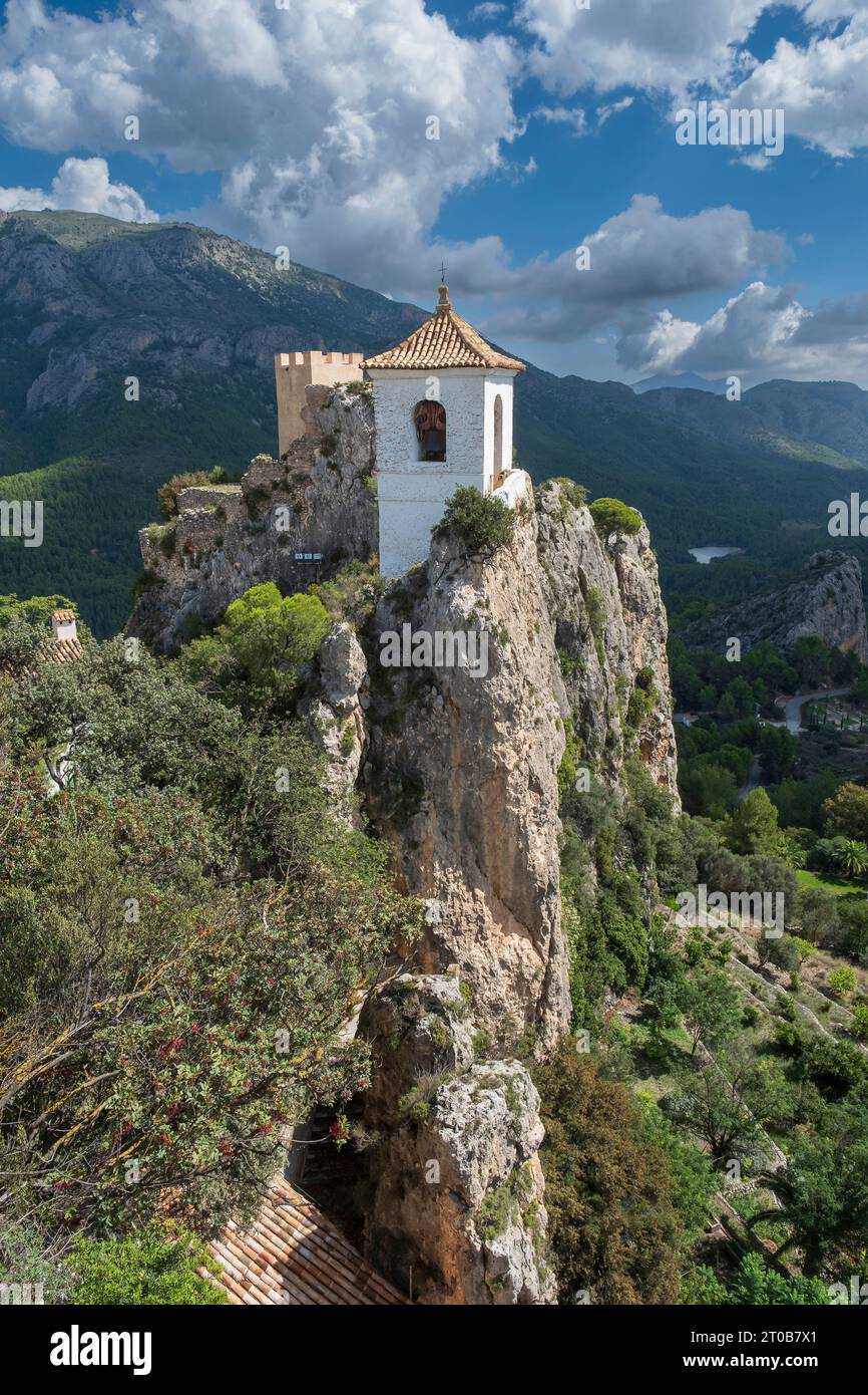 Le village d'El Castell de Guadalest est considéré comme le village le plus visité de la province espagnole d'Alicante Banque D'Images