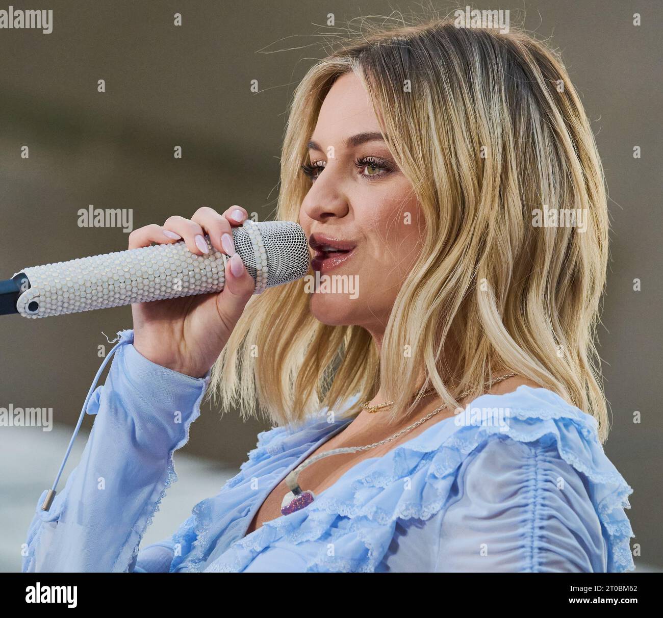 NEW YORK, NY, États-Unis - 11 AOÛT 2023 : Kelsea Ballerini joue dans la série de concerts 'Today' Show de NBC au Rockefeller Plaza. Banque D'Images