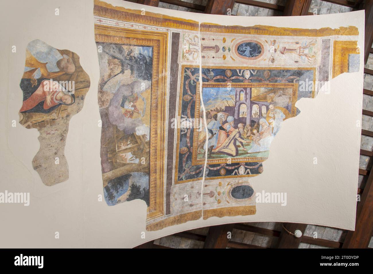 Esanatoglia (Italie, Marches - province de Macerata), Oratorio le Coffins, Nativité et adoration des Mages (fresque détachée) de Francesco de Magistris datable du début du 16e siècle Banque D'Images