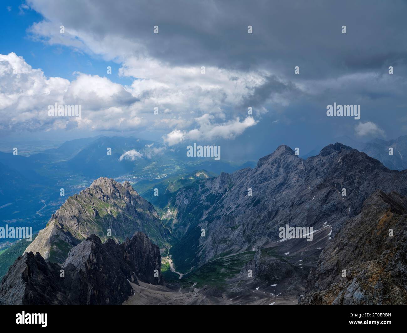 Top of Germany - crépuscule sur la Zugspitze Banque D'Images