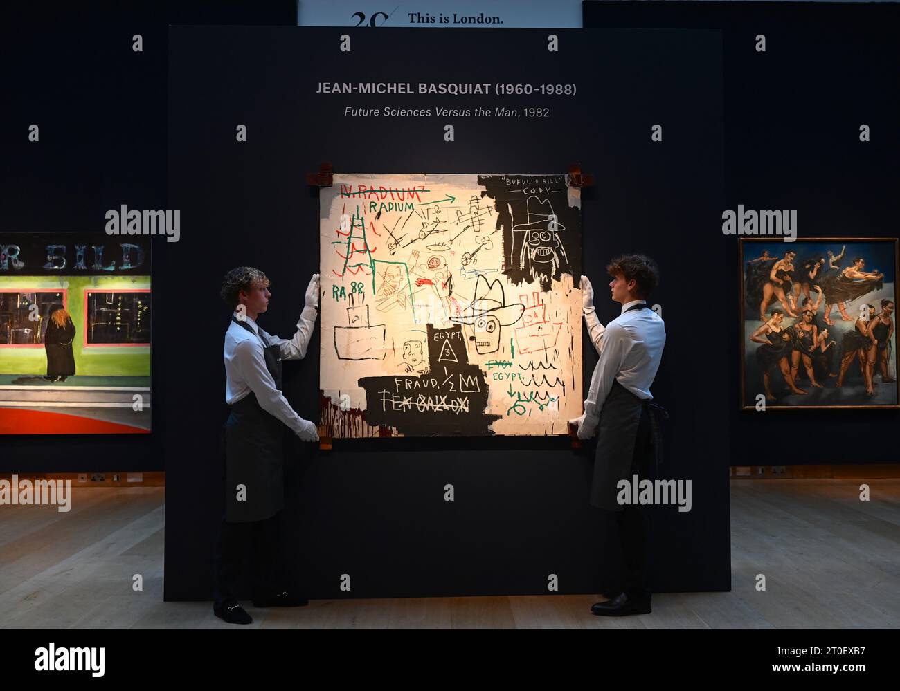 Les peintures de Jean-Michel Basquiat ont continué à diriger les ventes de Christie’s en 20/21 à Londres, New York et Hong Kong tout au long de l’année 2023. Cette saison, future Sciences Versus the Man (1982, estimation : £9 000 000-12.000.000), une œuvre remarquable de sa célèbre série de peintures «civières», mènera le 20e / 21e siècle : London Evening sale le 13 octobre. De la composition théâtrale de Paula Rego à l’abstraction dense de l’œuvre de PAM Evelyn, l’impact créatif et l’héritage d’artistes britanniques pionniers sont représentés tout au long de la London Evening sale du 20e / 21e siècle. Banque D'Images