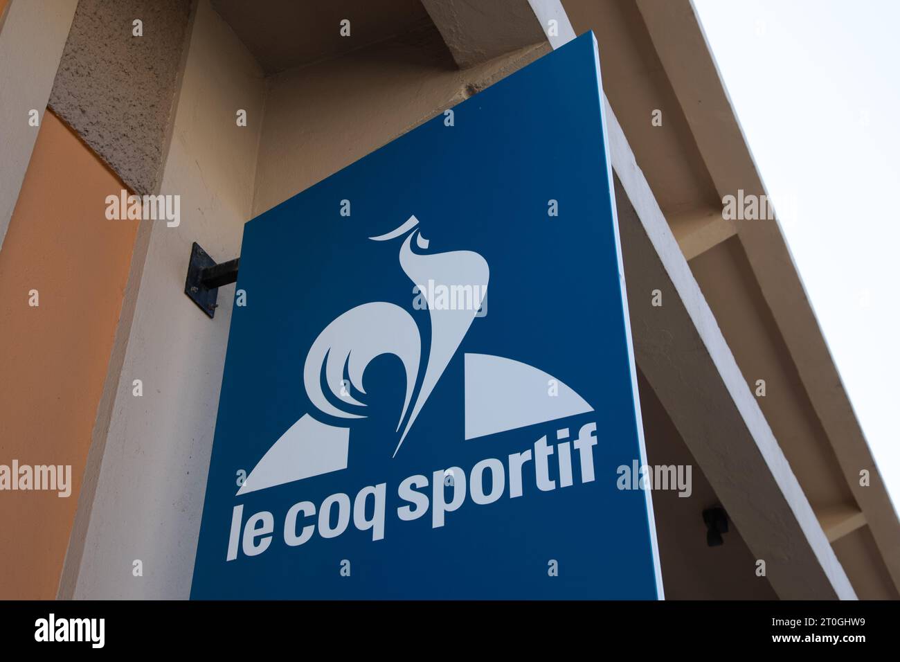 Magasin le coq sportif Banque de photographies et d images a haute resolution Alamy