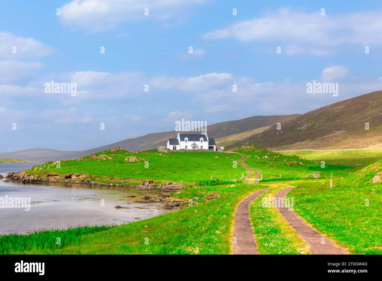 Un cottage de premier plan dans la blancheur, îles Shetland Banque D'Images