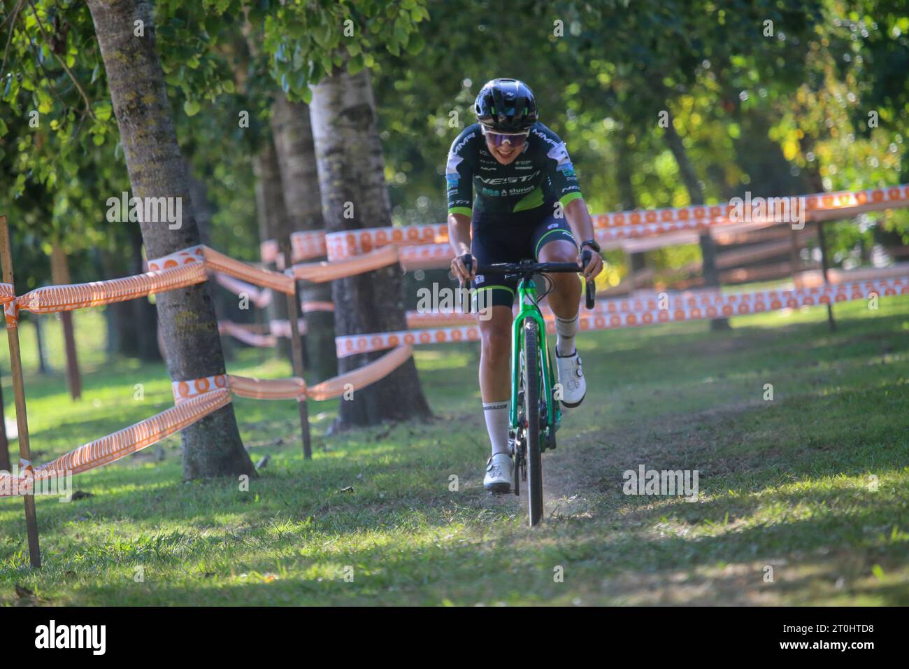 Pontevedra, Espagne, 07 octobre 2023 : Nesta - cycliste MMR CX Team, Sofia Rodriguez (3) lors de la course élite féminine du Gran Premio Cidade de Pontevedra 2023, le 07 octobre 2023, à Pontevedra, Espagne . Crédit : Alberto Brevers / Alamy Live News. Banque D'Images