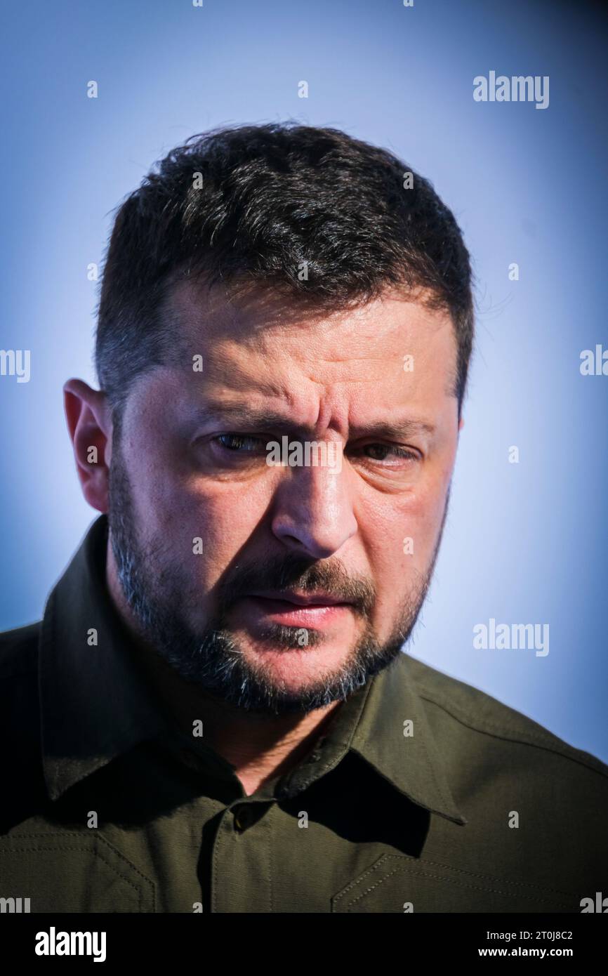 Nicolas Landemard / le Pictorium - Sommet européen informel à Grenade (Espagne). - 05/10/2023 - Espagne / Andalousie / Grenade - Volodymyr Zelensky. Les différents chefs d'État européens se sont réunis lors d'un sommet informel de la Communauté économique européenne. Banque D'Images