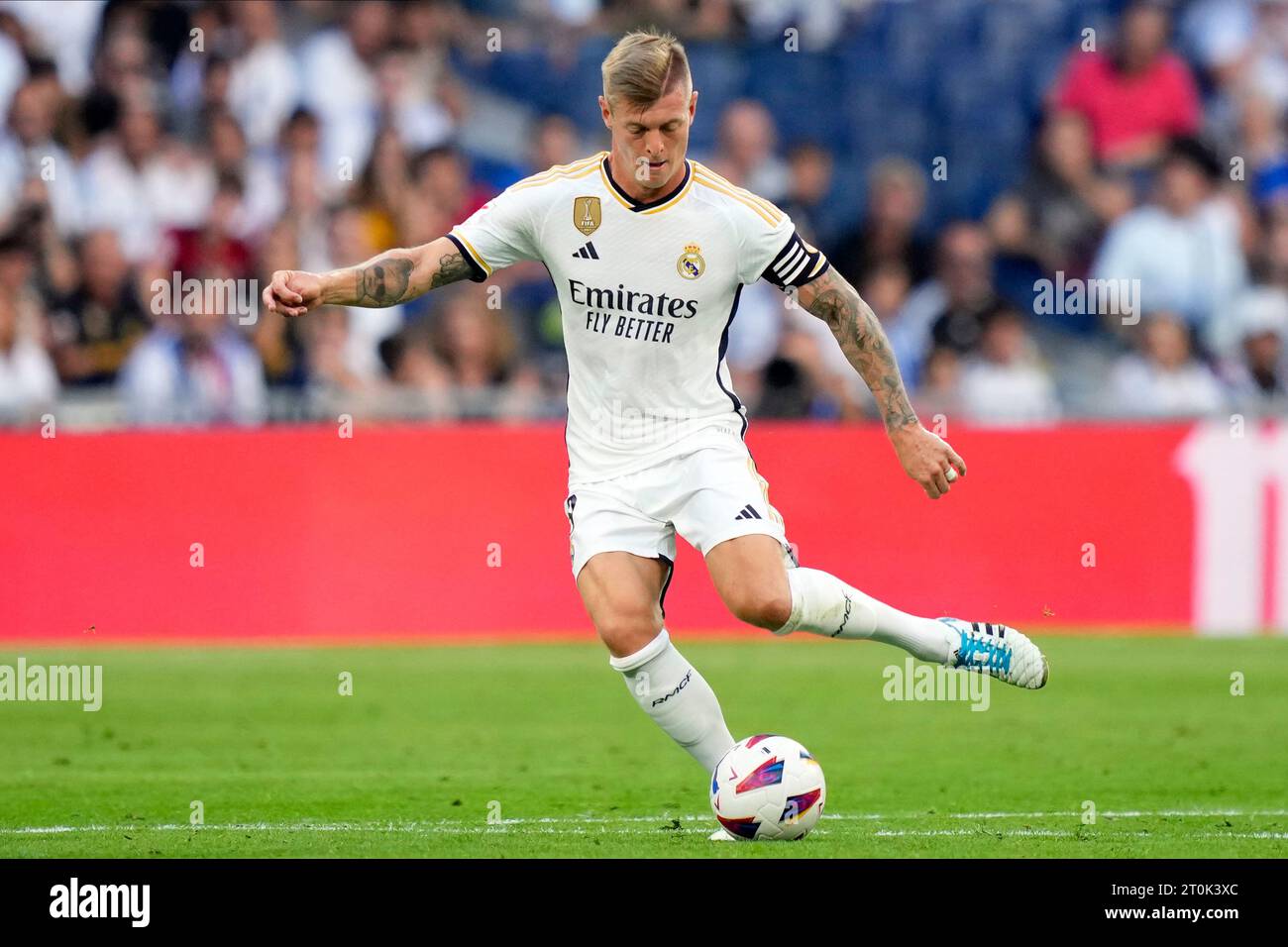 Madrid, Espagne. 07 octobre 2023. Toni Kroos du Real Madrid CF lors du match de Liga entre le Real Madrid et le CA Osasuna a joué au stade Santiago Bernabeu le 7 octobre 2023 à Madrid, Espagne. (Photo de Cesar Cebolla/PRESSINPHOTO) crédit : PRESSINPHOTO SPORTS AGENCY/Alamy Live News Banque D'Images