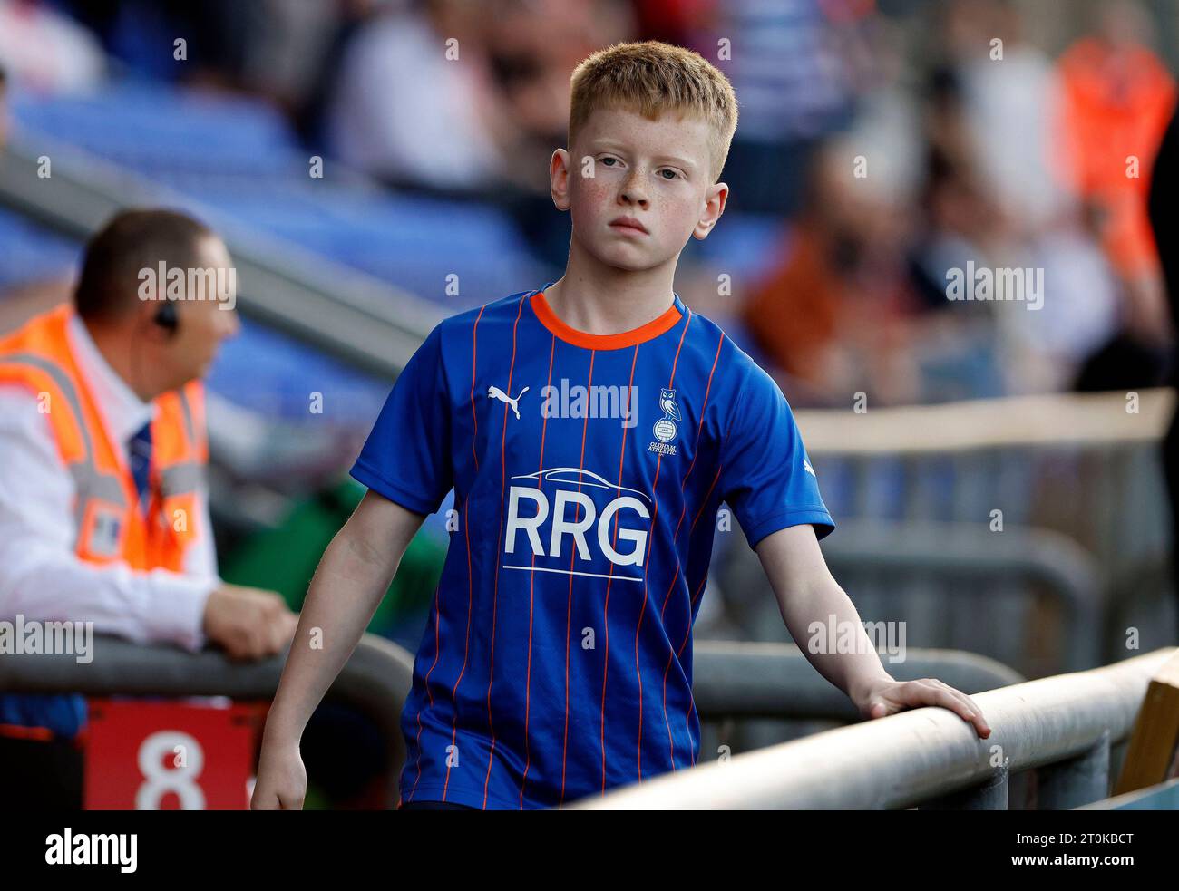 Fans d'Oldham lors du match de la Ligue nationale de Vanarama entre Oldham Athletic et Dagenham et Redbridge à Boundary Park, Oldham le samedi 7 octobre 2023. (Photo : Thomas Edwards | MI News) crédit : MI News & Sport / Alamy Live News Banque D'Images