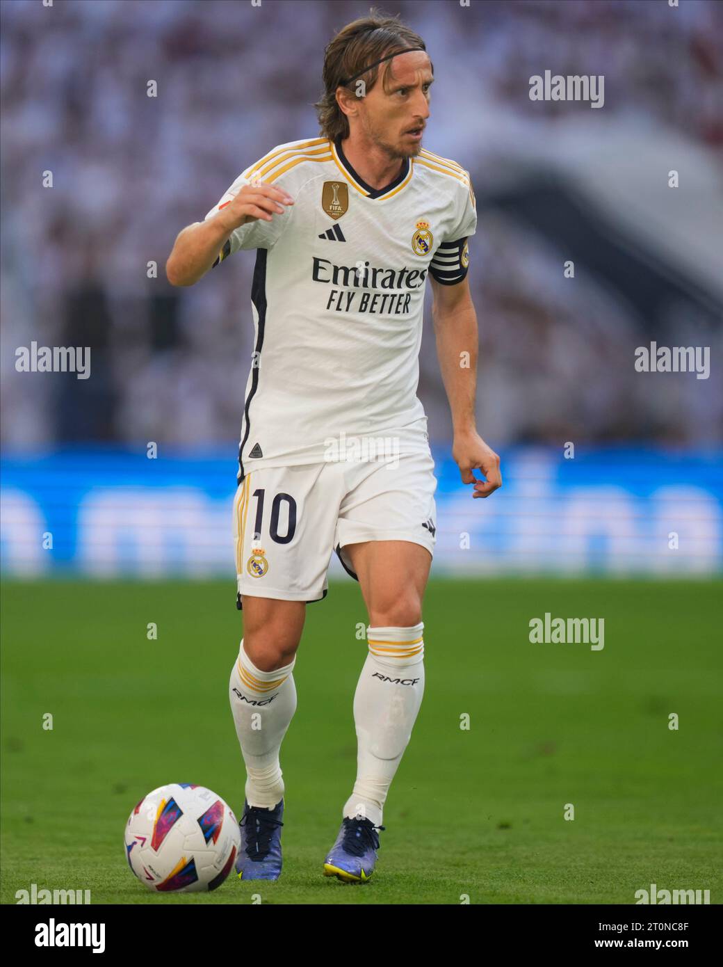 Luka Modric du Real Madrid CF lors du match de Liga entre le Real Madrid et le CA Osasuna a joué au stade Santiago Bernabeu le 7 octobre 2023 à Madrid, en Espagne. (Photo Cesar Cebolla / PRESSINPHOTO) Banque D'Images