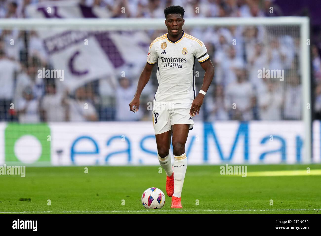 Aurelien Tchouameni du Real Madrid CF lors du match de la Liga entre le Real Madrid et le CA Osasuna a joué au stade Santiago Bernabeu le 7 octobre 2023 à Madrid, Espagne. (Photo Cesar Cebolla / PRESSINPHOTO) Banque D'Images