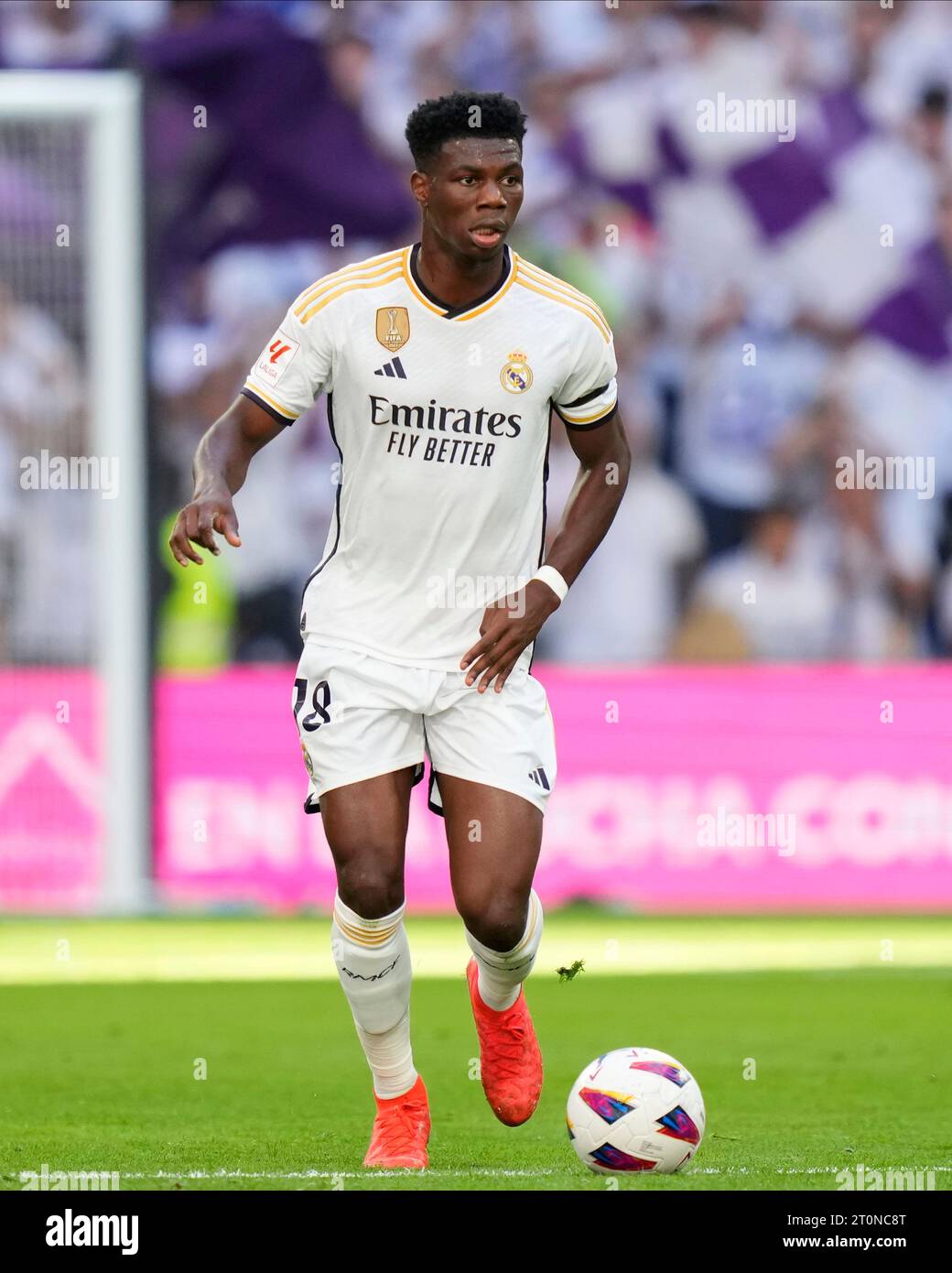 Aurelien Tchouameni du Real Madrid CF lors du match de la Liga entre le Real Madrid et le CA Osasuna a joué au stade Santiago Bernabeu le 7 octobre 2023 à Madrid, Espagne. (Photo Cesar Cebolla / PRESSINPHOTO) Banque D'Images
