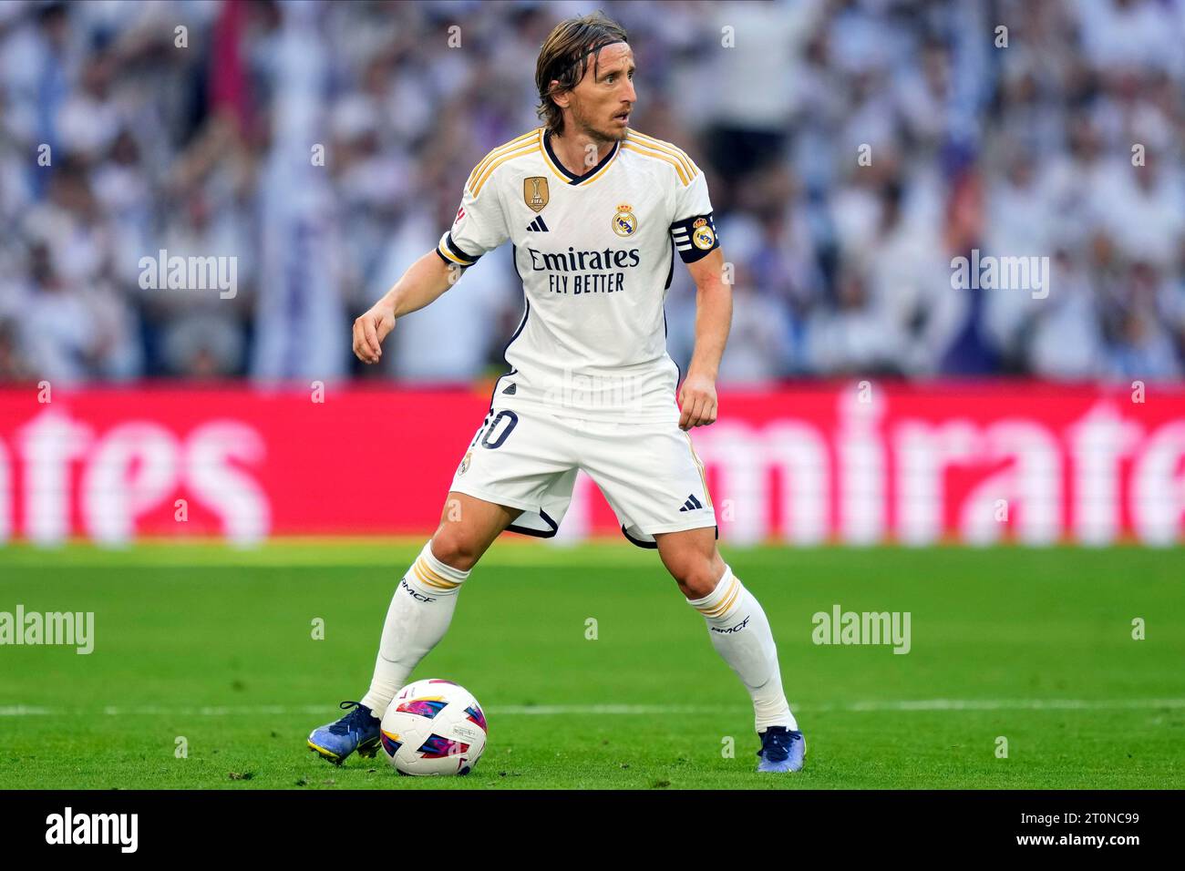 Luka Modric du Real Madrid CF lors du match de Liga entre le Real Madrid et le CA Osasuna a joué au stade Santiago Bernabeu le 7 octobre 2023 à Madrid, en Espagne. (Photo Cesar Cebolla / PRESSINPHOTO) Banque D'Images