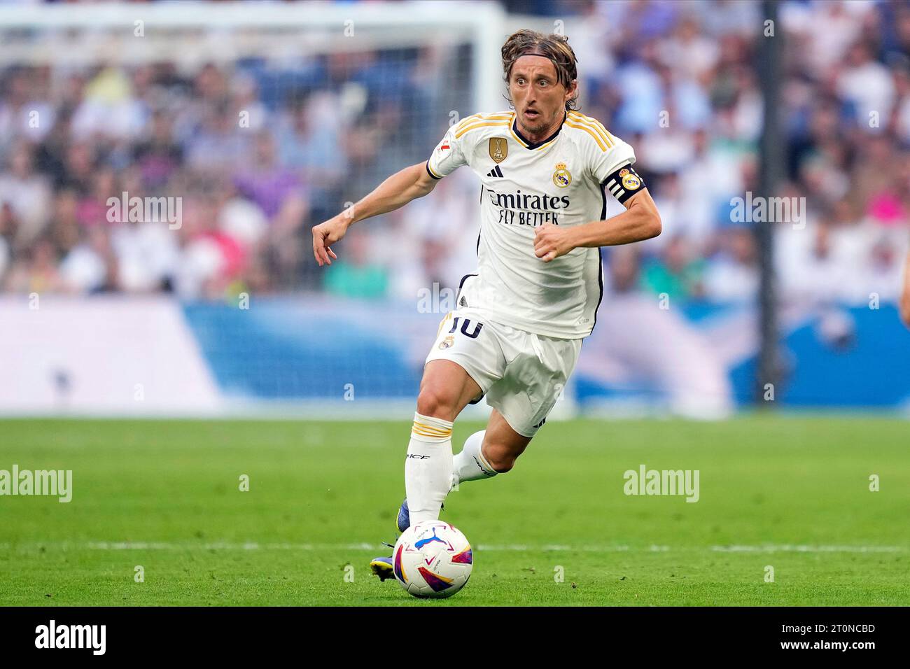 Luka Modric du Real Madrid CF lors du match de Liga entre le Real Madrid et le CA Osasuna a joué au stade Santiago Bernabeu le 7 octobre 2023 à Madrid, en Espagne. (Photo Cesar Cebolla / PRESSINPHOTO) Banque D'Images