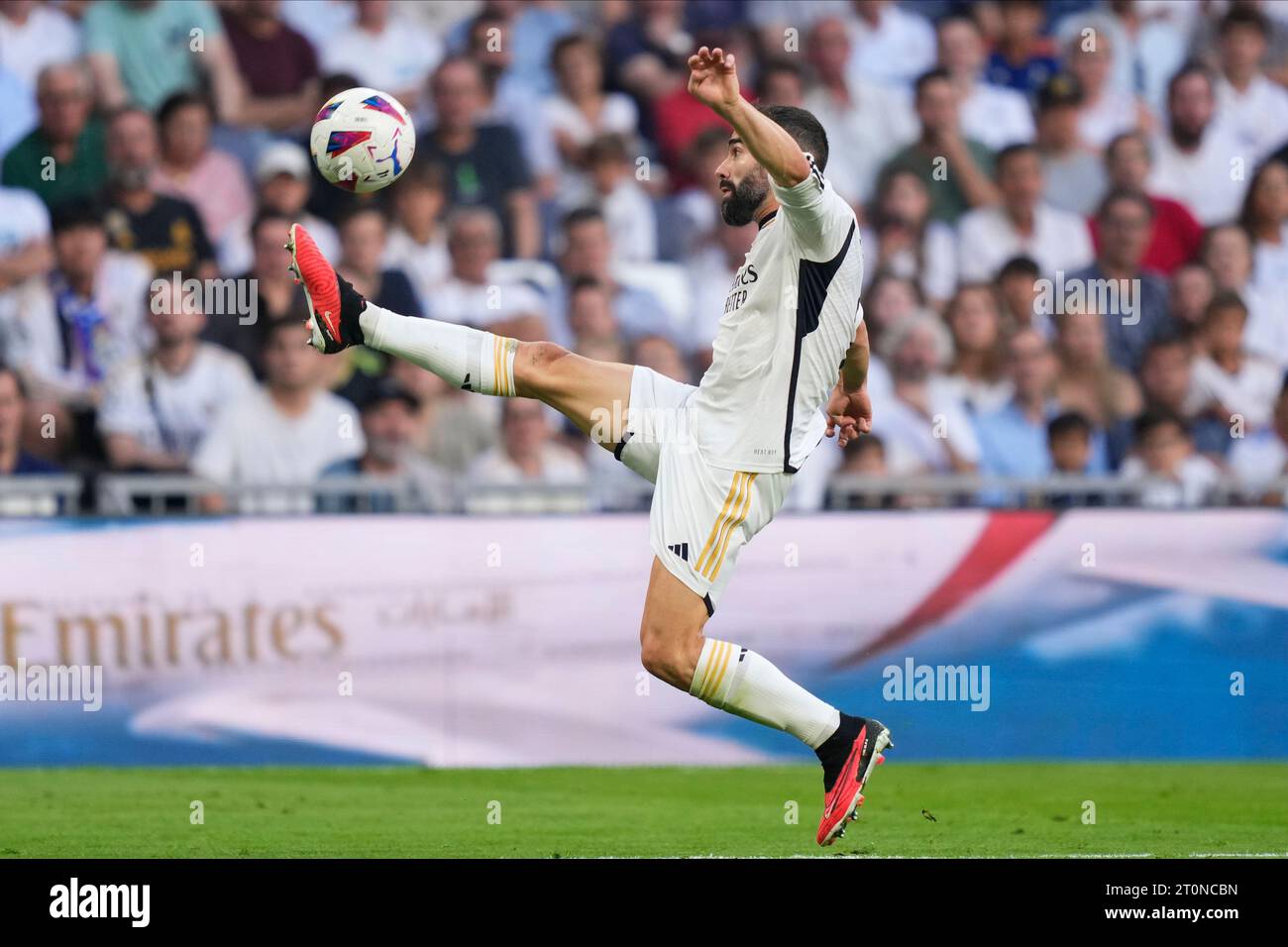 Dani Carvajal du Real Madrid CF lors du match de la Liga entre le Real Madrid et le CA Osasuna a joué au stade Santiago Bernabeu le 7 octobre 2023 à Madrid, en Espagne. (Photo Cesar Cebolla / PRESSINPHOTO) Banque D'Images