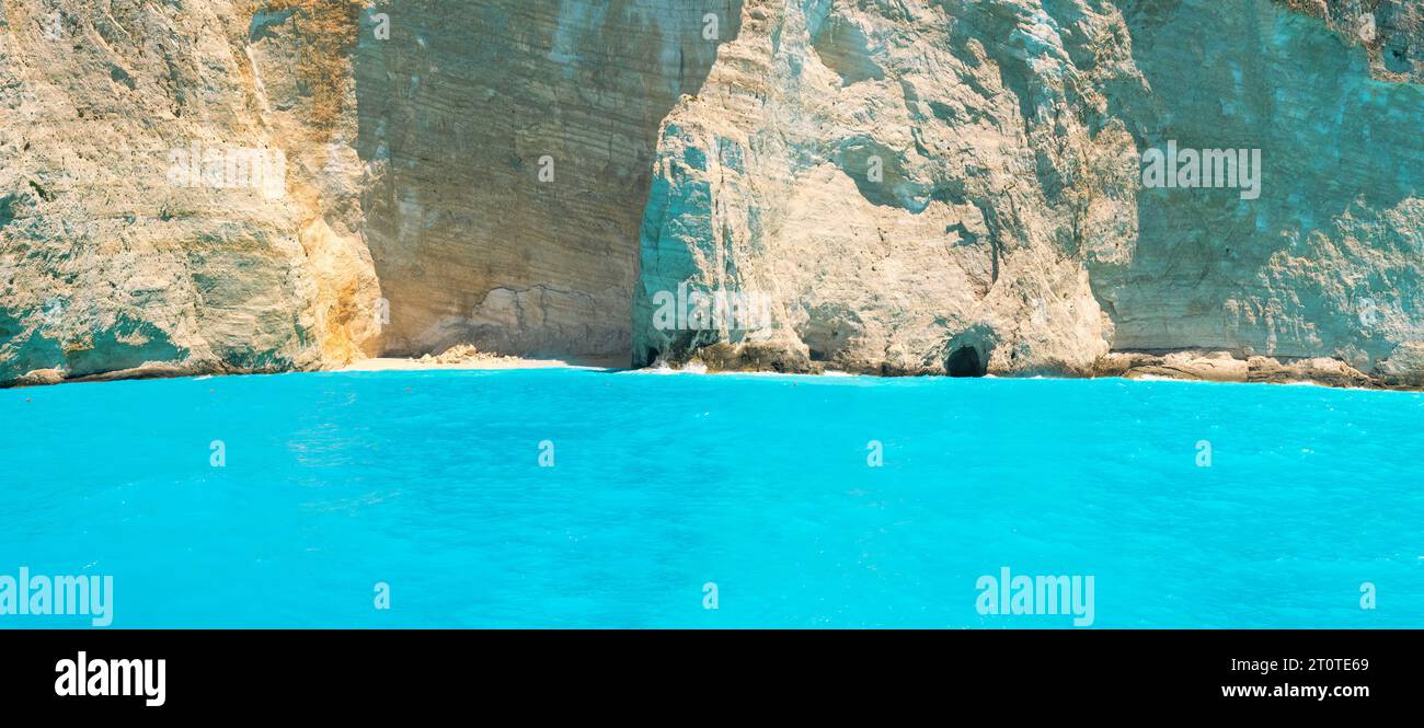 Panorama des grottes bleues sur l'île de Zakynthos en Grèce. Banque D'Images