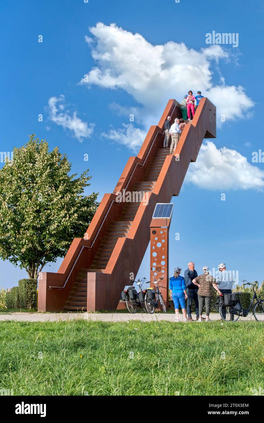 Tour Vlooyberg / Vlooybergtoren / escalier au ciel, escalier en acier  corten et tour d'observation près de Tielt-Winge, Brabant flamand, Flandre,  Belgique Photo Stock - Alamy