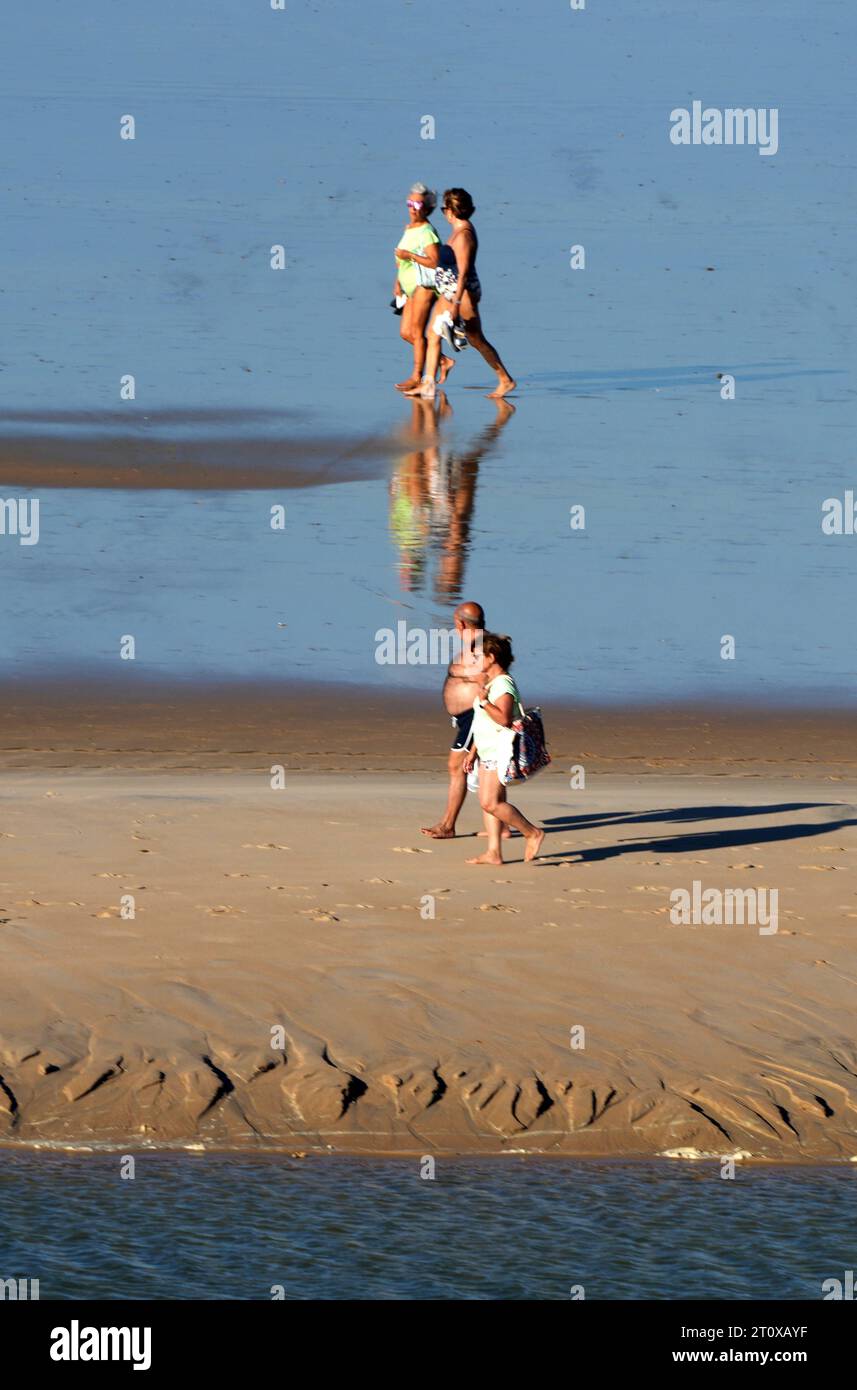 Spanien Spanien, 202301001, Badestrand in Conil *** Spain, Spain. , . Plage de baignade à Conil crédit : Imago/Alamy Live News Banque D'Images