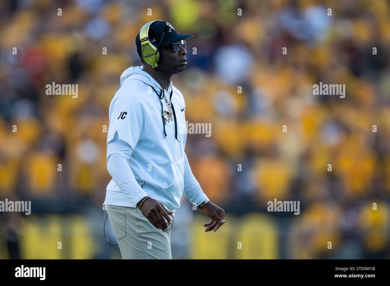 Deion Sanders, entraîneur-chef des Colorado Buffaloes, lors d'un match de football de la NCAA contre les Arizona State Sun Devils, samedi 7 octobre 2023, à Tempe, Arizona. Colorado a battu Arizona State 27-24 (Marcus Wilkins/image of Sport) Banque D'Images