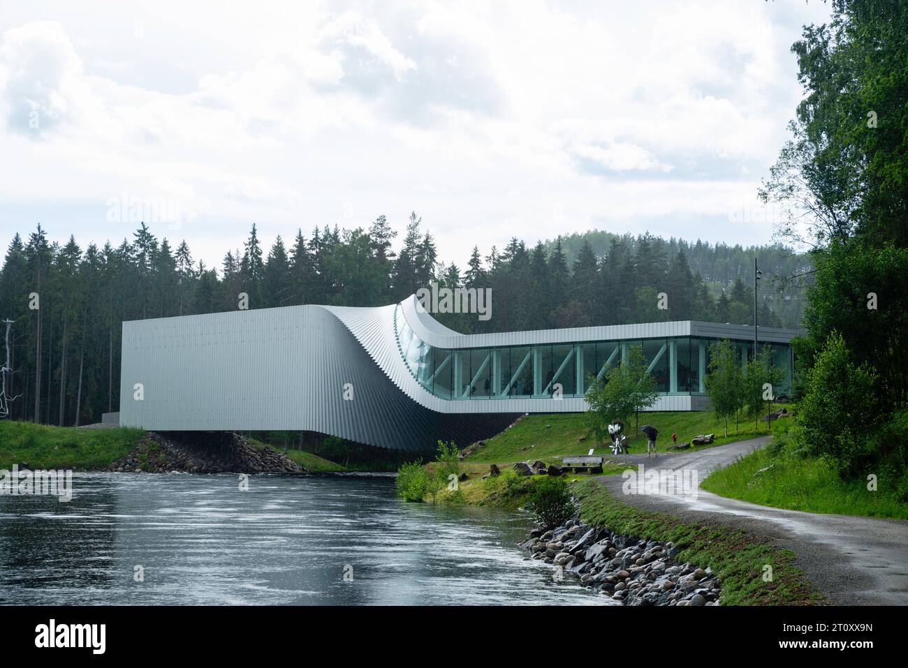 Vue du musée Twist au musée Kistefos, un jardin de sculptures en plein air près de Jevnaker, Viken, Norvège. Banque D'Images