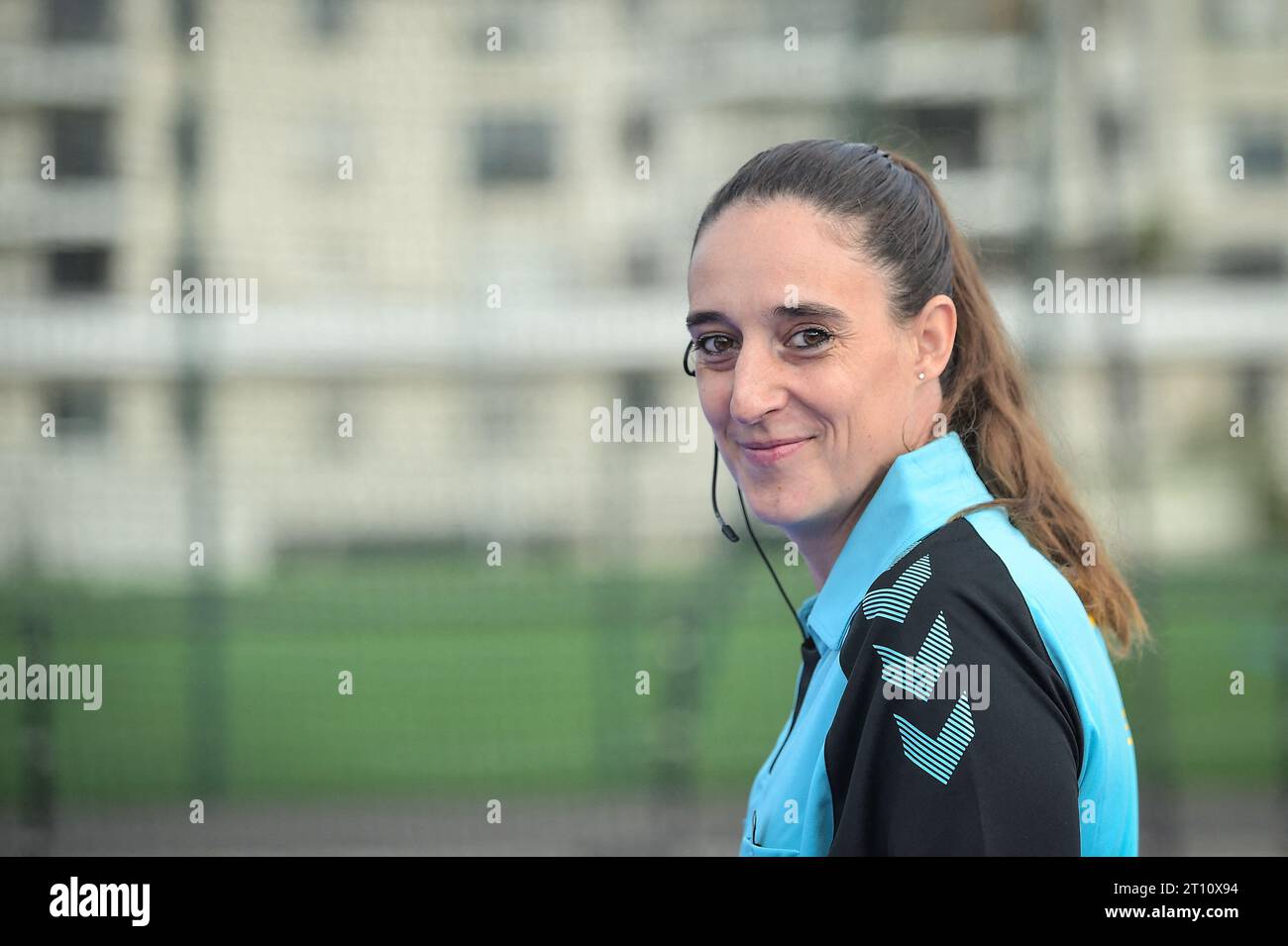 Paris, France. 03 janvier 2014. Camille Ayglon-Saurina, ancienne handballer française, participe aux journées d'arbitrage de la poste à la Cité des Sports à Issy-les-Moulineaux, au sud de Paris, le 10 octobre 2023. Photo de Firas Abdullah/ABACAPRESS.COM crédit : Abaca Press/Alamy Live News Banque D'Images