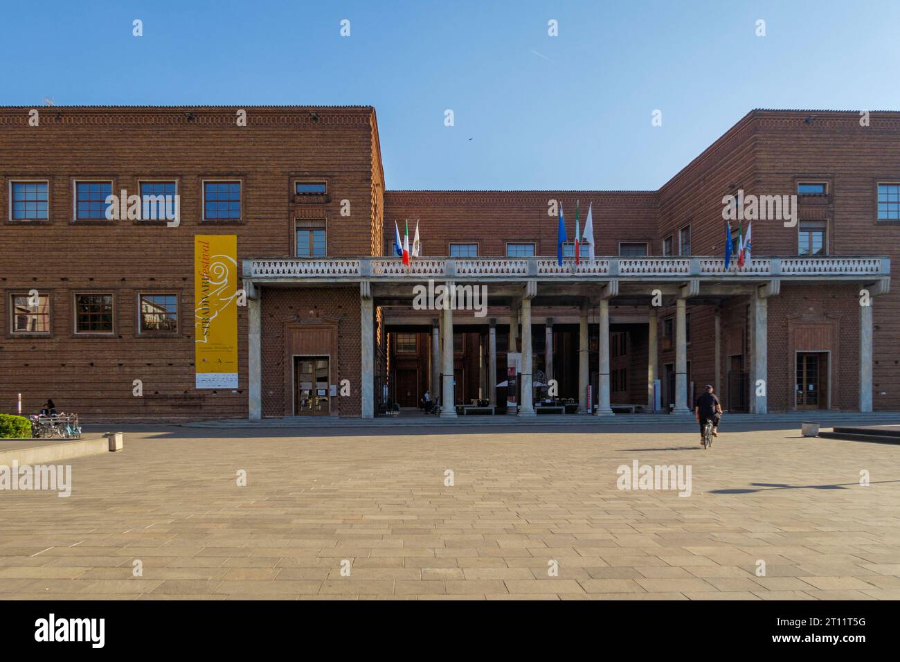 Vue de face du Museo del Violino (Musée du violon) à Crémone, Italie Banque D'Images