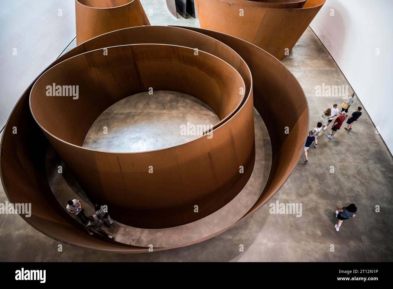 Musée Guggenheim, architecte Frank Gehry, vue intérieure, artiste Richard Serra, Bilbao, pays Basque, Espagne Banque D'Images