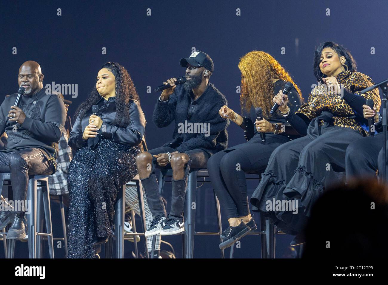 8 octobre 2023, Jacksonville, Floride, États-Unis : TYE TRIBBETT se produit à Jacksonville, Floride, États-Unis, au Vystar Veterans Memorial Arena (Credit image : © Dâ€™avril Grant/ZUMA Press Wire) À USAGE ÉDITORIAL SEULEMENT! Non destiné à UN USAGE commercial ! Banque D'Images