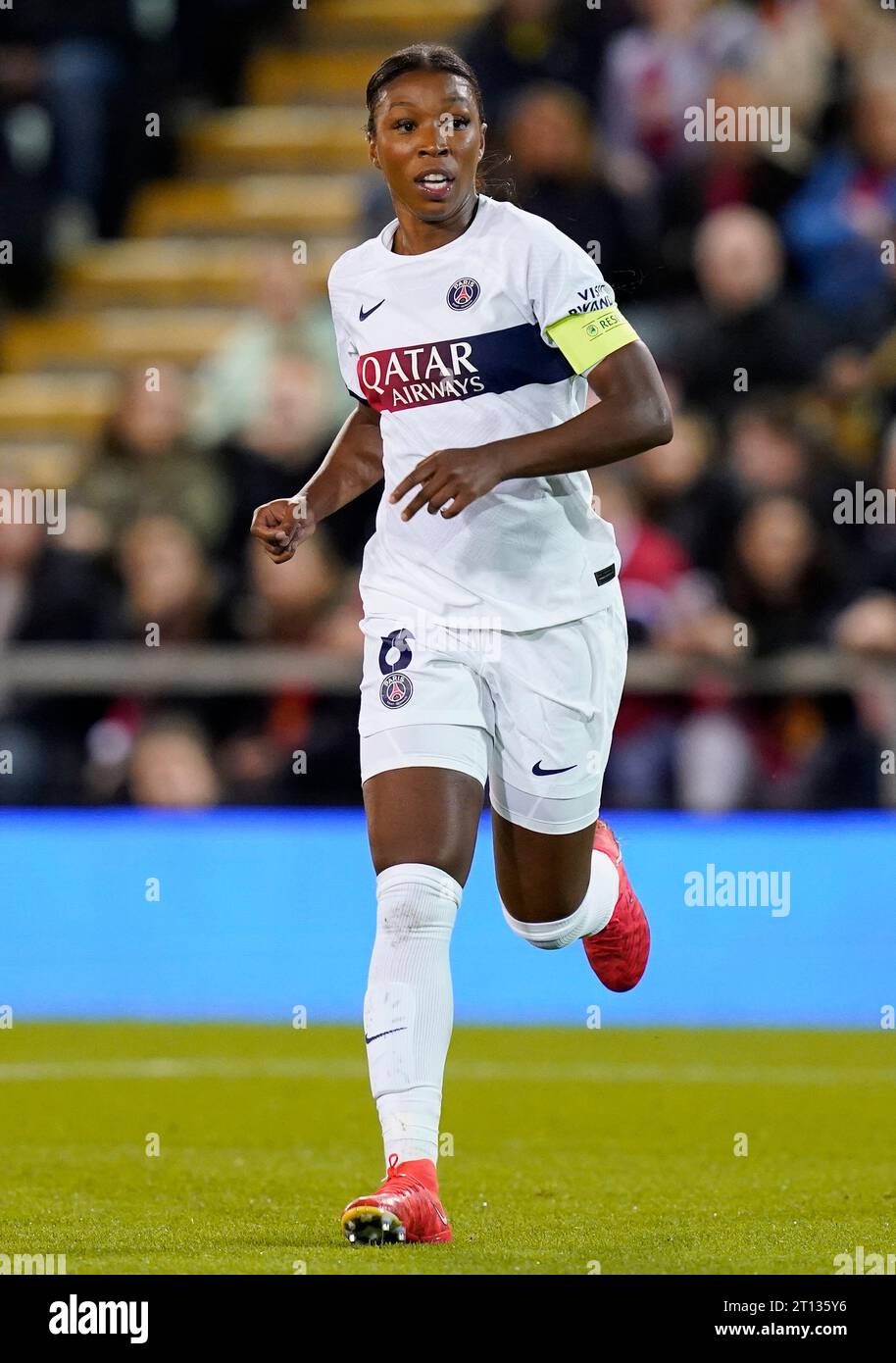 Leigh, Royaume-Uni. 10 octobre 2023. Grace Geyoro du PSG lors du match de la Ligue des Champions des femmes de l'UEFA à Leigh Sports Village, Leigh. Le crédit photo devrait se lire : Andrew Yates/Sportimage crédit : Sportimage Ltd/Alamy Live News Banque D'Images