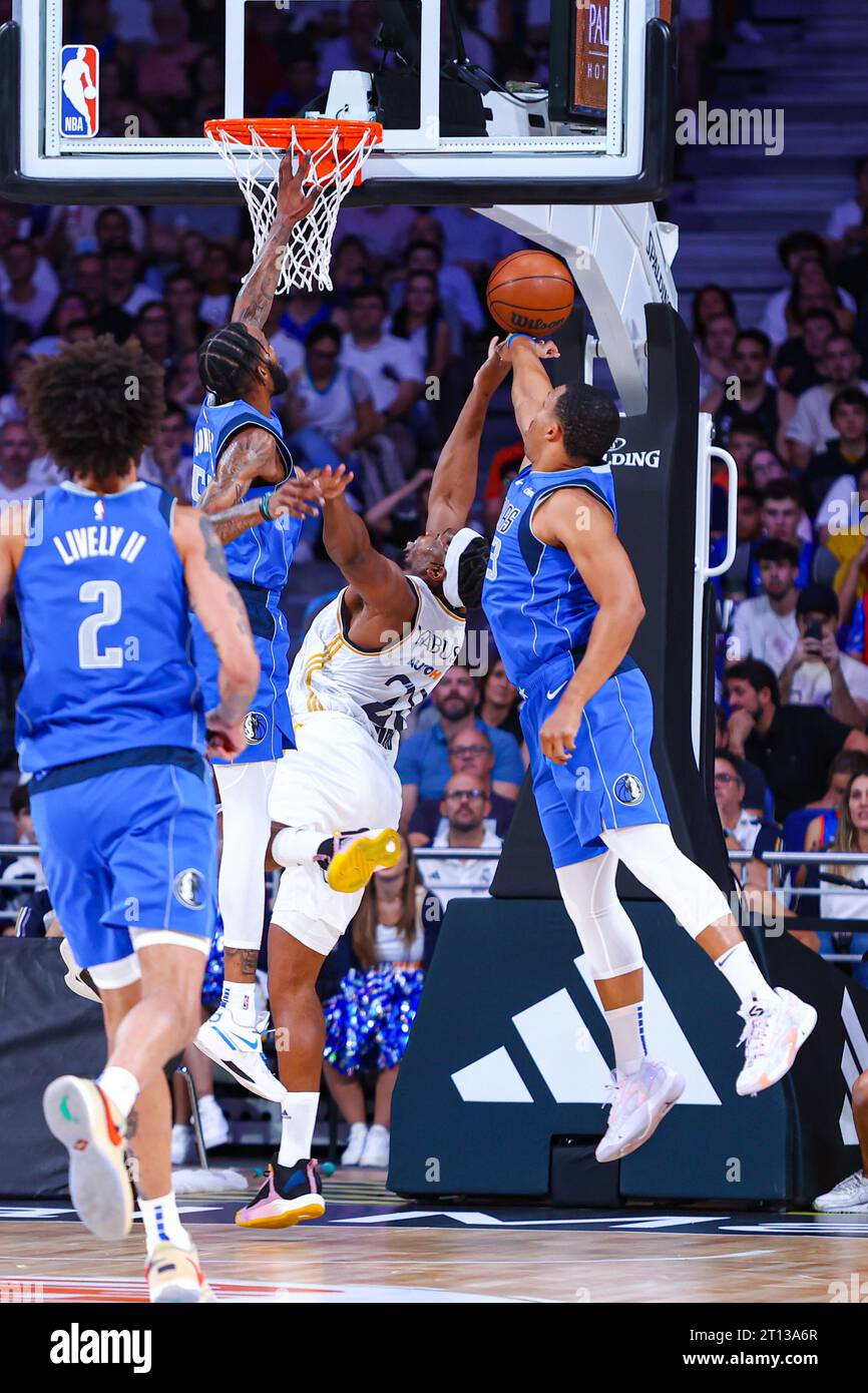 Guerschon Yabusele (Real Madrid) et Grant Williams (Dallas Mavericks) Guerschon Yabusele (Real Madrid) et Grant Williams (Dallas Mavericks) crédit : action plus Sports Images/Alamy Live News Banque D'Images